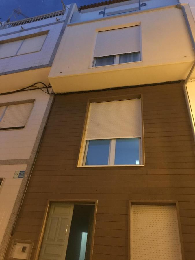 Apartamentos A Roda ア・グアルダ エクステリア 写真